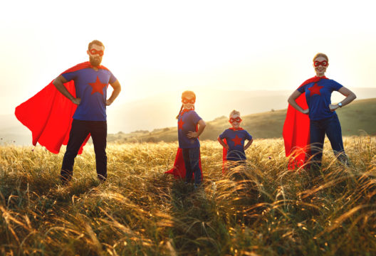 528x360-concept of super family, family of superheroes at sunset