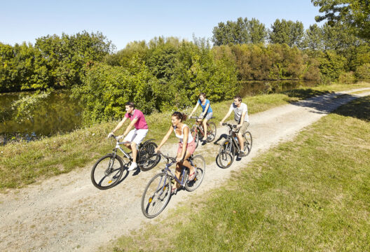 528x360 velo_marais_poitevin2 © Alexandre Lamoureux