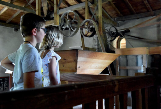528x360-20190731-atelier-petit-meunier_moulin-elise-34
