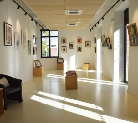 expo-artistes-locaux-expeditions-lointaines